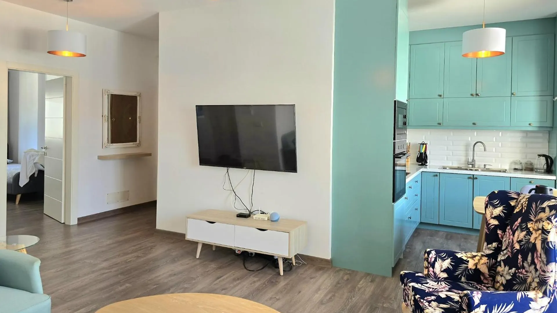Vacation Apartment For Six Guests Plazhi San Pietro