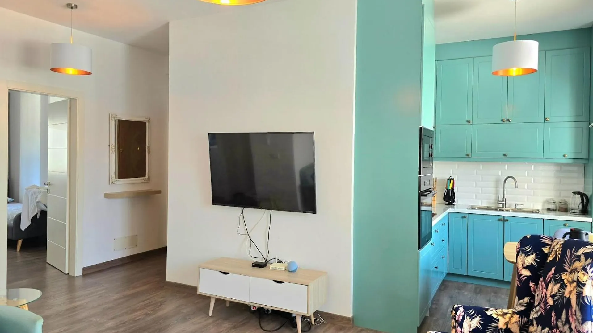 Vacation Apartment For Six Guests Plazhi San Pietro